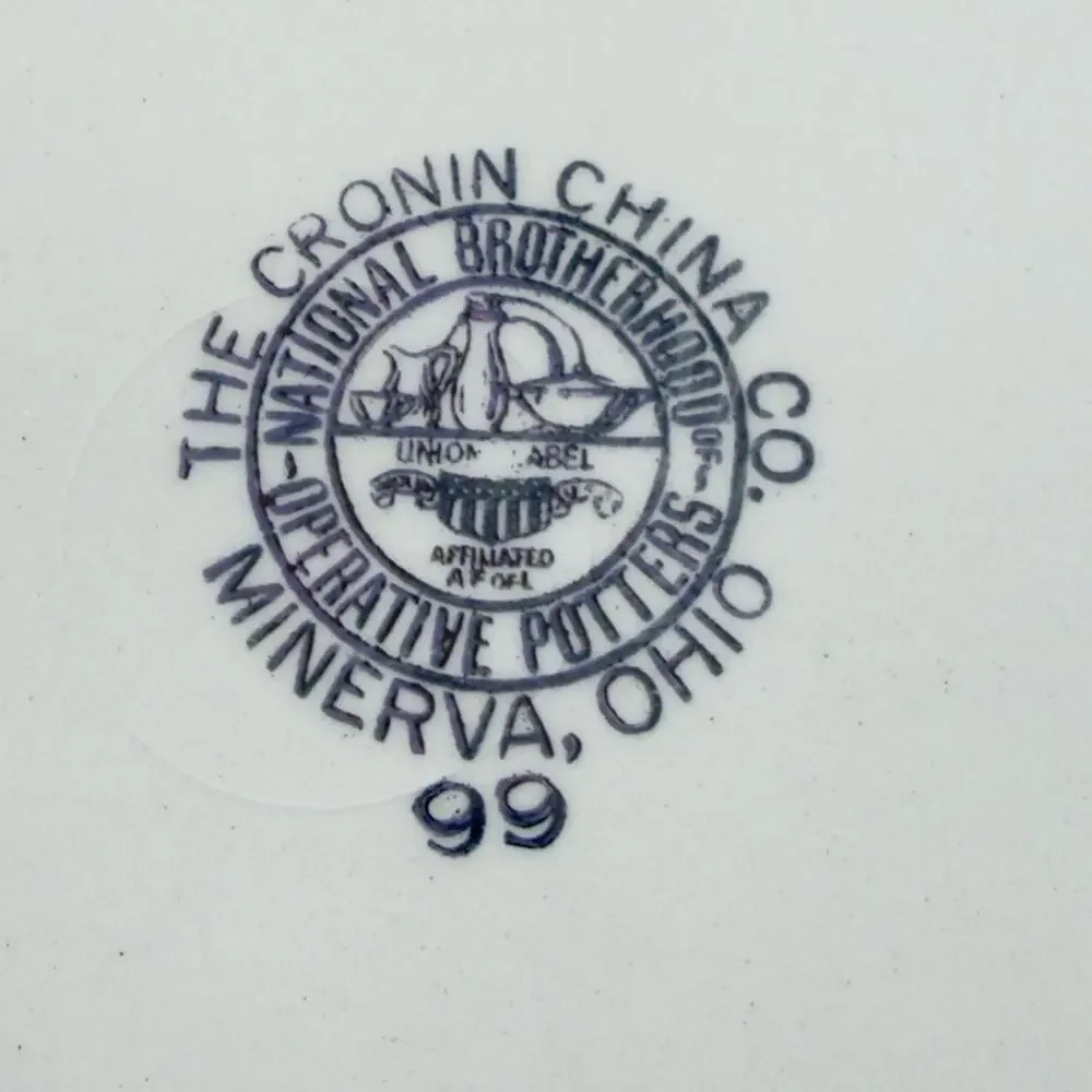 Vintage Cronin China Minerva Oh 9” Luncheon Plate Colonial Gold Rim USA Set of 7
